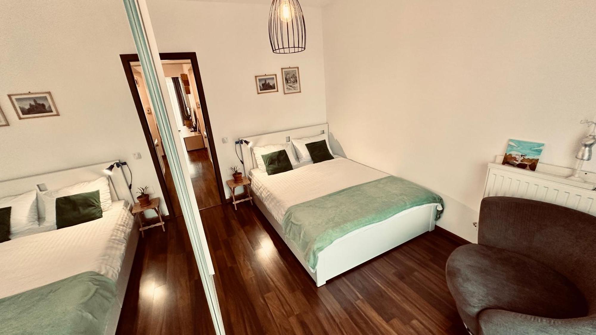 Bonjour Residence With Terrace And Parking คลูจ-นาโปกา ภายนอก รูปภาพ